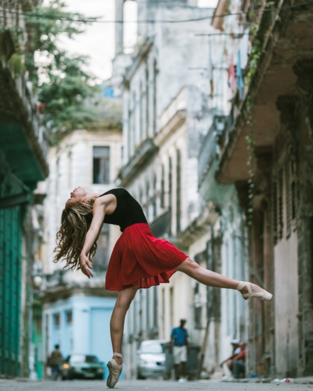 Omar Z Robles | Dancers Practicing On The Streets Of Cuba, #artpeople